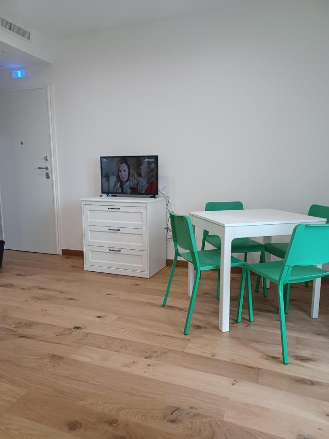 Traversa I Apartment Бари Экстерьер фото